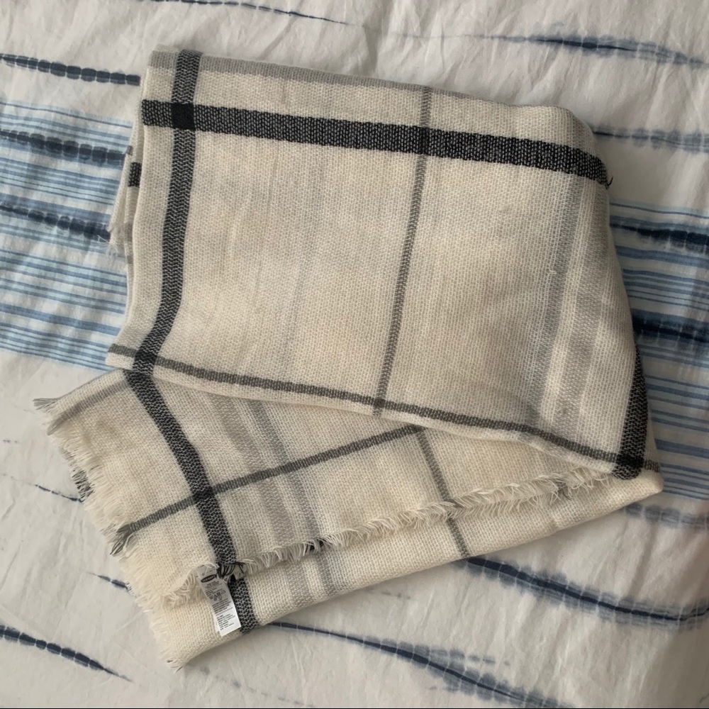 Blanket Scarf (NWOT)